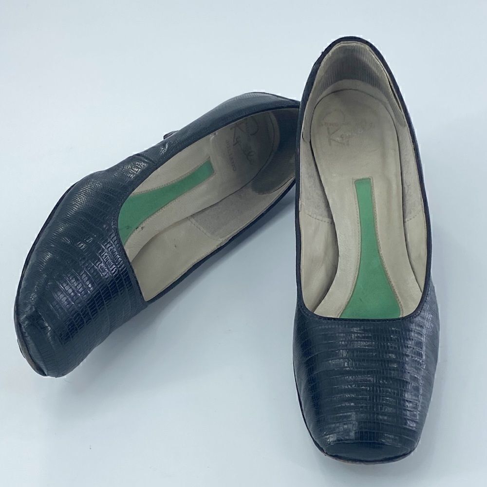 Juliano Women's Genuine Reptile Slip-On Styling Pump Heel Black Size 7.5